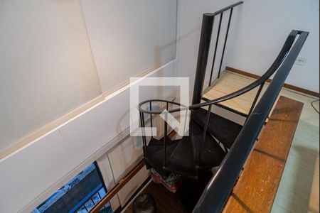 Apartamento à venda com 46m², 1 quarto e 1 vagaEscada