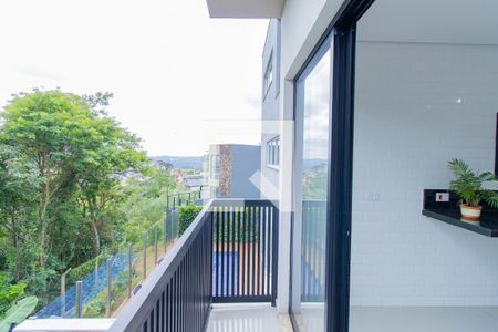 Casa de condomínio para alugar com 135m², 3 quartos e 2 vagas Casa de condomínio para alugar com 135m², 3 quartos e 2 vagasVaranda da Cozinha