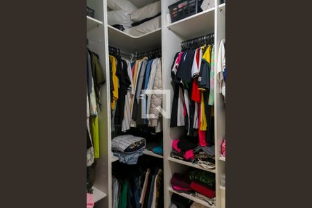Apartamento para alugar com 50m², 2 quartos e 1 vaga Apartamento para alugar com 50m², 2 quartos e 1 vagaCloset do Quarto Suite