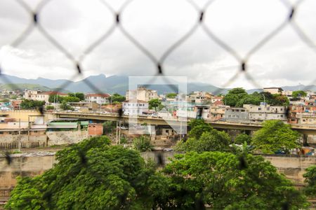 Vista do Quarto 2 de apartamento para alugar com 2 quartos, 50m² em Del Castilho, Rio de Janeiro