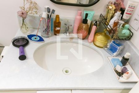 Banheiro do Quarto Suíte de apartamento para alugar com 2 quartos, 50m² em Del Castilho, Rio de Janeiro