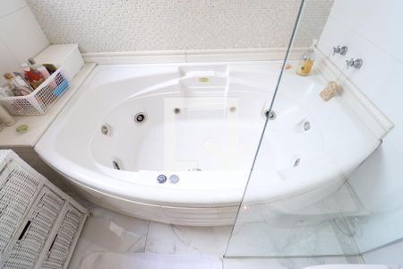 Apartamento à venda com 216m², 3 quartos e 4 vagasDetalhe Banheiro da Suíte 3