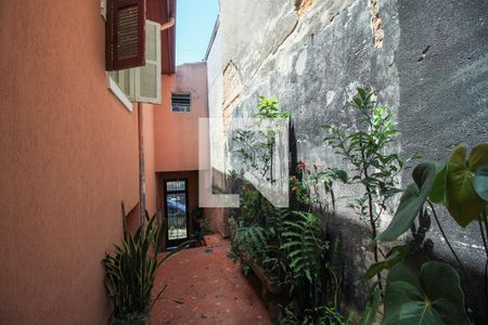 Casa à venda com 350m², 3 quartos e sem vaga Casa à venda com 350m², 3 quartos e sem vagaCorredor