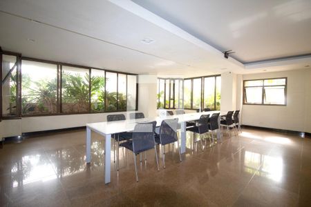 Apartamento à venda com 78m², 2 quartos e 2 vagas Apartamento à venda com 78m², 2 quartos e 2 vagasÁrea comum