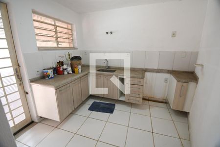 Casa à venda com 263m², 3 quartos e 2 vagasCasa 2 