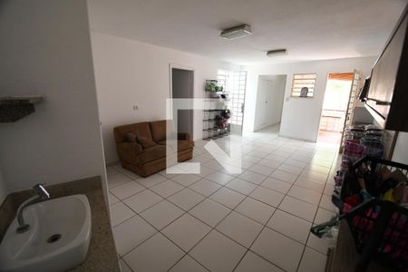 Casa à venda com 263m², 3 quartos e 2 vagasCasa 2 