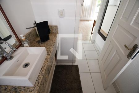 Casa à venda com 263m², 3 quartos e 2 vagasLavabo