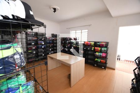 Casa à venda com 263m², 3 quartos e 2 vagasCasa 2 