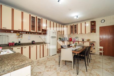 Casa à venda com 173m², 3 quartos e 3 vagasCozinha