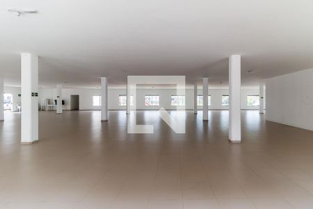 Apartamento para alugar com 47m², 2 quartos e 1 vaga Apartamento para alugar com 47m², 2 quartos e 1 vagaÁrea comum - Salão de festas