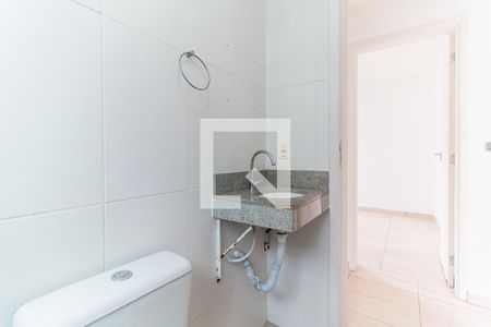 Apartamento para alugar com 47m², 2 quartos e 1 vaga Apartamento para alugar com 47m², 2 quartos e 1 vagaBanheiro
