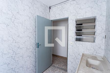 Cozinha de casa para alugar com 1 quarto, 40m² em Vila Carolina, São Paulo