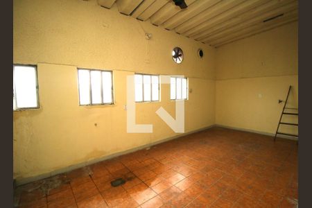 Casa à venda com 200m², 3 quartos e 3 vagasÁrea de Serviço