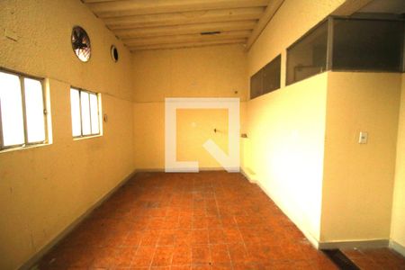 Casa à venda com 200m², 3 quartos e 3 vagasÁrea de Serviço