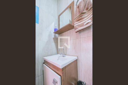 Casa para alugar com 25m², 1 quarto e sem vaga Casa para alugar com 25m², 1 quarto e sem vagaBanheiro