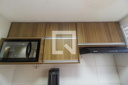 Apartamento à venda com 40m², 2 quartos e 1 vaga Apartamento à venda com 40m², 2 quartos e 1 vagaCozinha e área de serviço