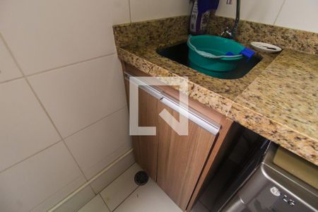 Apartamento à venda com 40m², 2 quartos e 1 vaga Apartamento à venda com 40m², 2 quartos e 1 vagaCozinha e área de serviço