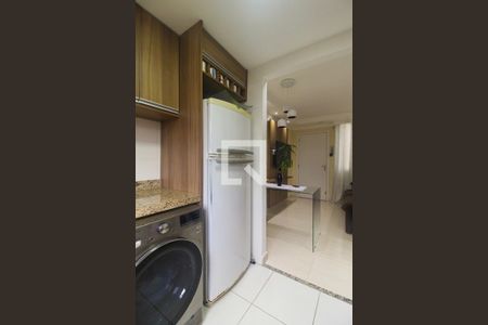 Apartamento à venda com 40m², 2 quartos e 1 vaga Apartamento à venda com 40m², 2 quartos e 1 vagaCozinha e área de serviço