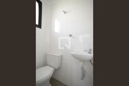 Apartamento para alugar com 75m², 2 quartos e 2 vagasBanheiro de Serviço