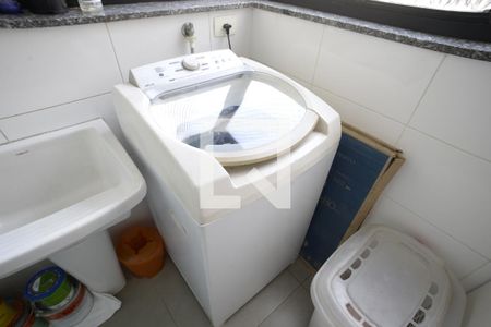 Apartamento para alugar com 75m², 2 quartos e 2 vagasÁrea de Serviço