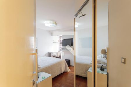 Apartamento para alugar com 125m², 3 quartos e 2 vagas Apartamento para alugar com 125m², 3 quartos e 2 vagasQuarto Suíte