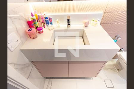 Apartamento à venda com 136m², 3 quartos e sem vaga Apartamento à venda com 136m², 3 quartos e sem vagaBanheiro