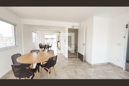 Apartamento para alugar com 47m², 2 quartos e 1 vaga Apartamento para alugar com 47m², 2 quartos e 1 vagaÁrea comum - Salão de festas