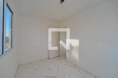 Quarto 2 de apartamento para alugar com 2 quartos, 41m² em Rubem Berta, Porto Alegre