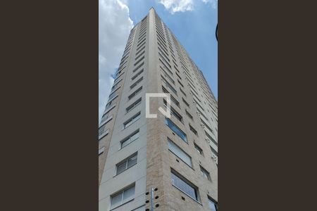 Apartamento à venda com 180m², 3 quartos e 4 vagasFachada