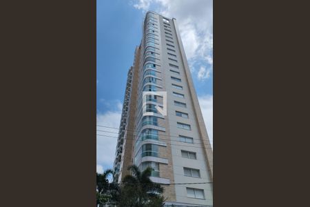 Apartamento à venda com 180m², 3 quartos e 4 vagasFachada