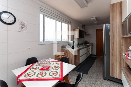 Apartamento à venda com 180m², 3 quartos e 4 vagasCozinha