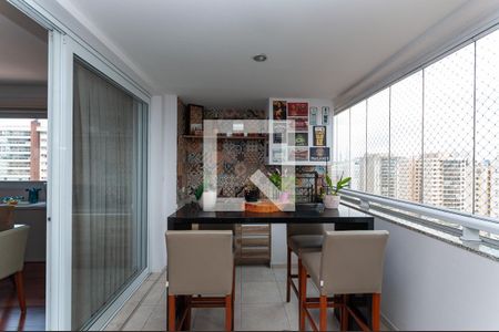 Apartamento à venda com 180m², 3 quartos e 4 vagasVaranda Gourmet
