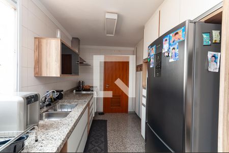 Apartamento à venda com 180m², 3 quartos e 4 vagasCozinha