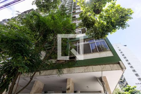 Apartamento à venda com 92m², 2 quartos e sem vagaFachada