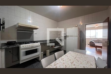 Apartamento à venda com 110m², 2 quartos e 1 vaga Apartamento à venda com 110m², 2 quartos e 1 vagaCozinha