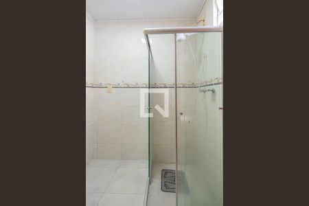 Casa à venda com 185m², 2 quartos e 2 vagas Casa à venda com 185m², 2 quartos e 2 vagasBanheiro