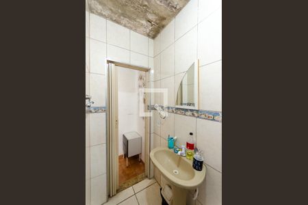 Casa à venda com 150m², 3 quartos e 2 vagasBanheiro