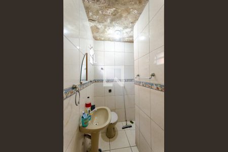 Casa à venda com 150m², 3 quartos e 2 vagasBanheiro