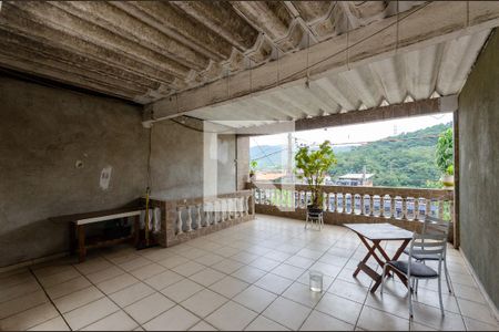 Casa à venda com 150m², 3 quartos e 2 vagasSobrado