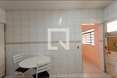 Casa à venda com 150m², 3 quartos e 2 vagasCozinha