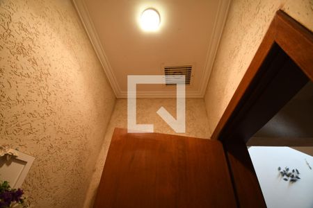 Casa de condomínio à venda com 800m², 4 quartos e 1 vagaLavabo