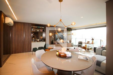 Apartamento à venda com 101m², 2 quartos e 3 vagasSala