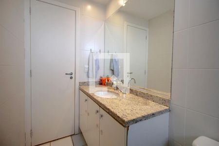 Apartamento à venda com 161m², 4 quartos e 3 vagasBanheiro da Suíte 2