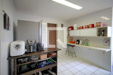 Apartamento à venda com 161m², 4 quartos e 3 vagasCozinha