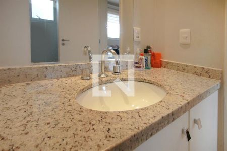 Apartamento à venda com 161m², 4 quartos e 3 vagasBanheiro das Semi Suites