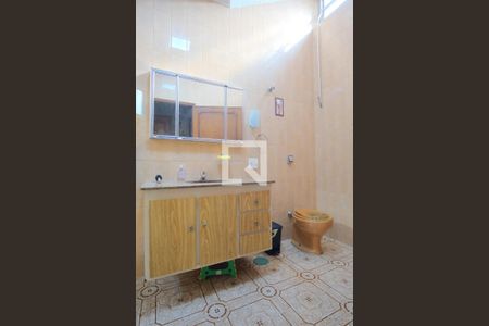 Casa à venda com 220m², 3 quartos e 5 vagasBanheiro Social