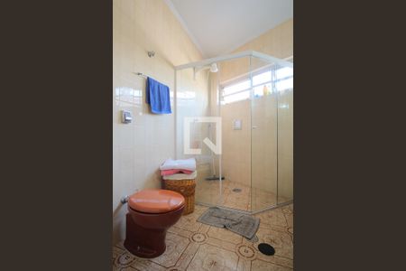 Casa à venda com 220m², 3 quartos e 5 vagasBanheiro da Suíte