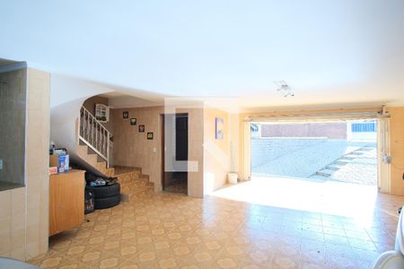 Casa à venda com 220m², 3 quartos e 5 vagasGaragem