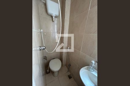 Apartamento para alugar com 80m², 3 quartos e sem vagaBanheiro de serviço