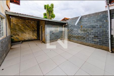 Casa à venda com 150m², 3 quartos e 2 vagasÁrea externa